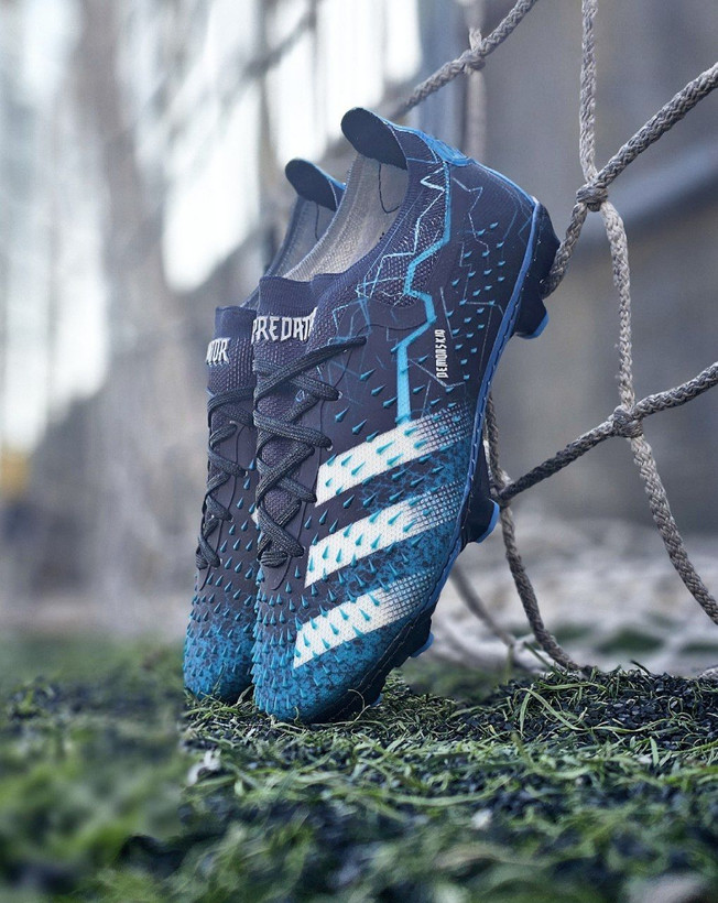 کفش فوتبال آدیداس پردیتور فریک آبی مشکی Adidas Predator Freak