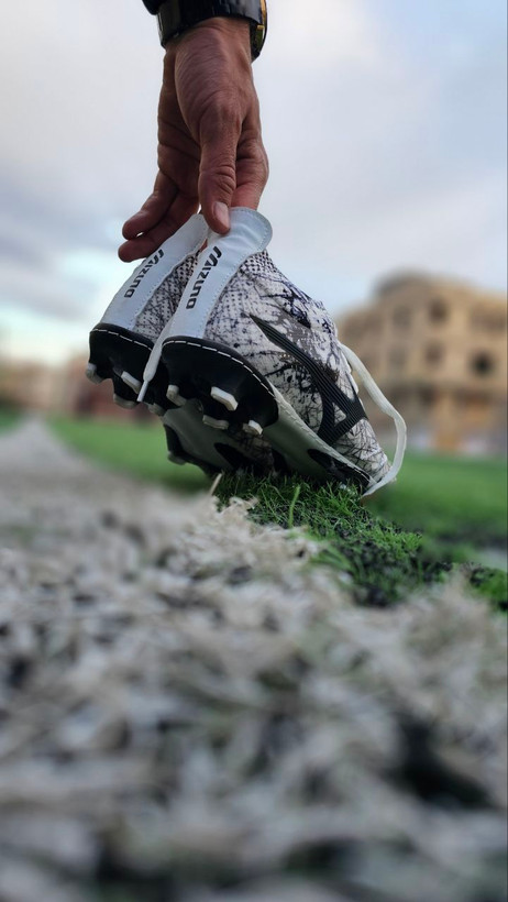 کفش فوتبال میزانو سفید Mizuno