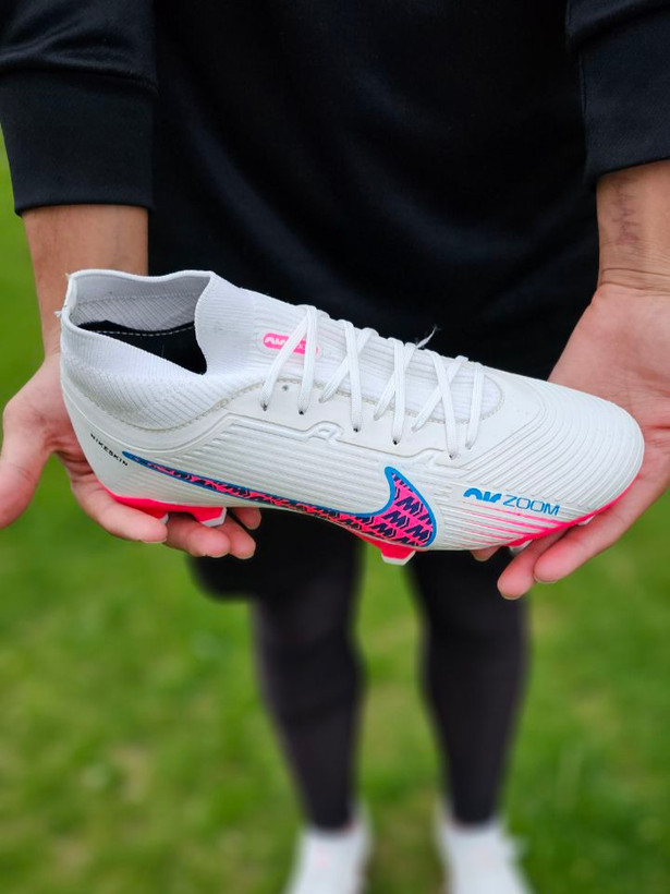 کفش فوتبال ویپور۱۵ سفید صورتی Nike vapor15