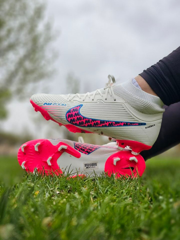 کفش فوتبال ویپور۱۵ سفید صورتی Nike vapor15