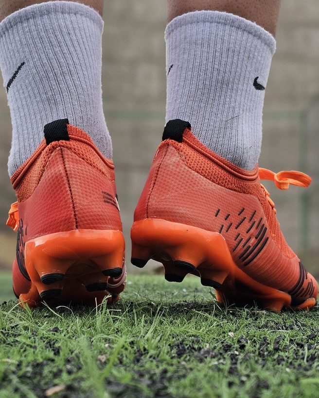 کفش فوتبال پوما فیوچر نارنجی Puma Future