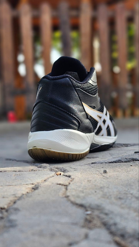 کفش والیبال اسیکس مشکی طلایی سفید Asics