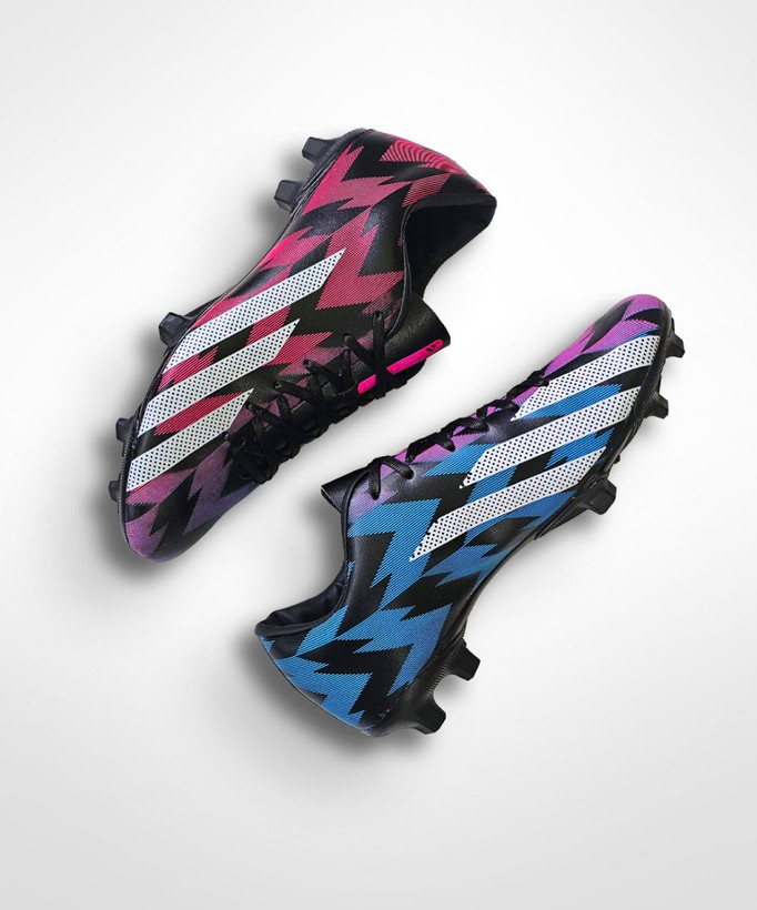 کفش فوتبال آدیداس کریزی فست مشکی قرمز آبی Adidas CrazyFast