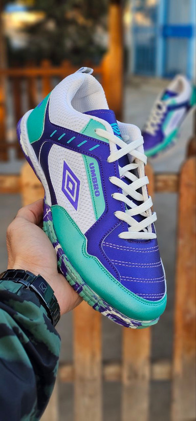 کفش فوتسال آمبرو سفید بنفش آبی Umbro