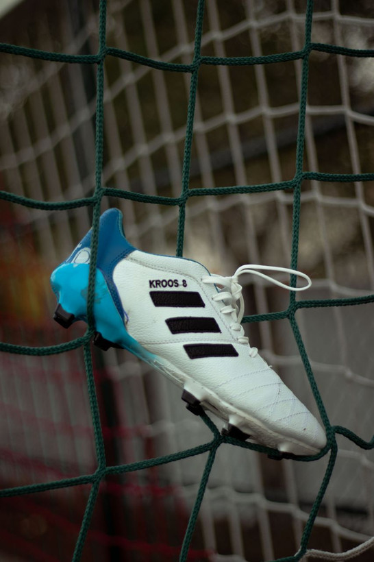 کفش فوتبال آدیداس کروس سفید ابی Adidas Kroos