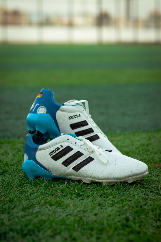 کفش فوتبال آدیداس کروس سفید ابی Adidas Kroos