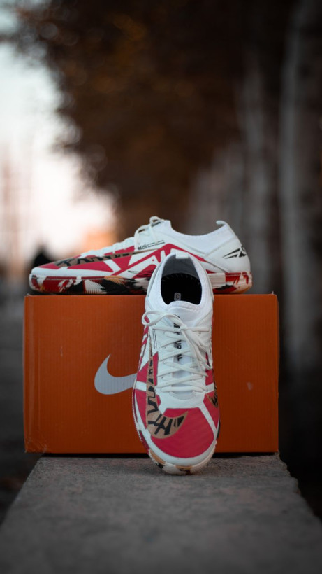 کفش فوتسال نایک ایرزوم سفید قرمز Nike Air Zoom