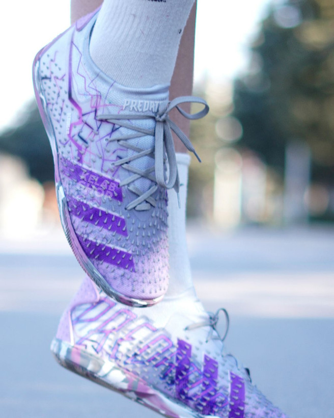 کفش فوتسال آدیداس پردیتور فریک سفید بنفش Adidas Predator Freak
