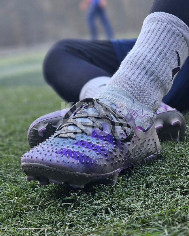 کفش فوتبال آدیداس پردیتور فریک ۲۰۲۴ سفید بنفش Adidas Predator Freak