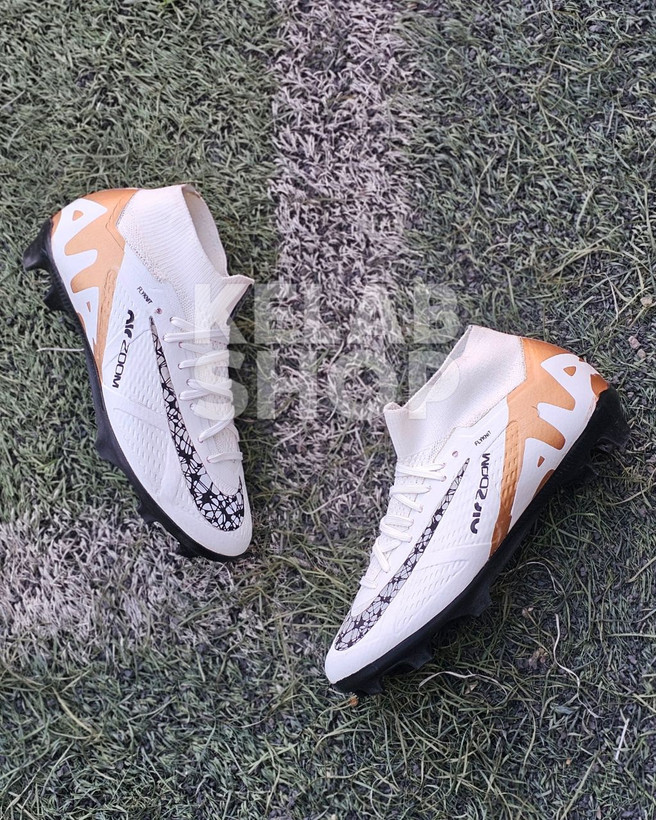 کفش فوتبال نایک ایرزوم سفید طلایی ساقدار Nike Airzoom