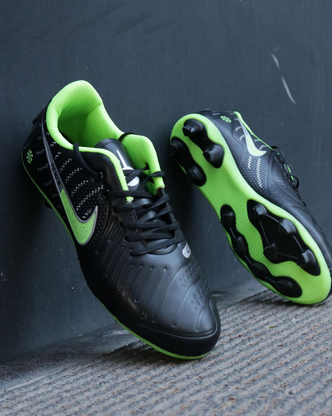 کفش فوتبال تمپو لجند ۱۰ مشکی سبز Nike Tiempo 10