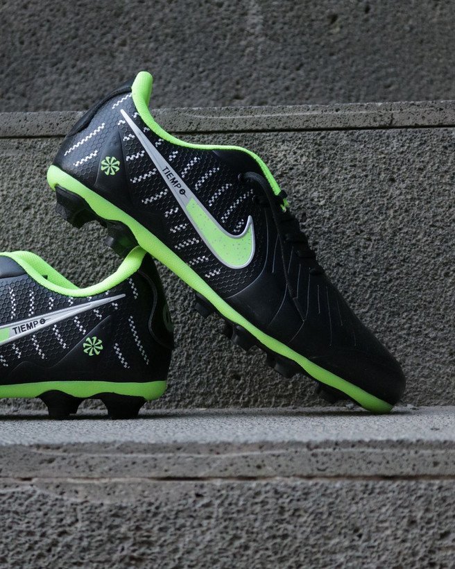 کفش فوتبال تمپو لجند ۱۰ مشکی سبز Nike Tiempo 10