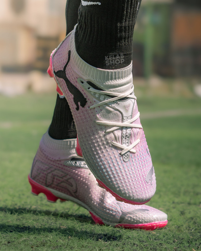 کفش فوتبال پوما فیوچر 7 آلتیمیت سفید Puma Future7 Ultimate