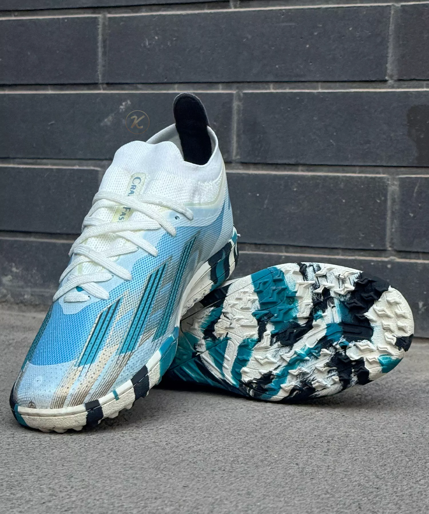 کفش استوکریز آدیداس کریزی فست سفید آبی  Adidas Crazy Fast